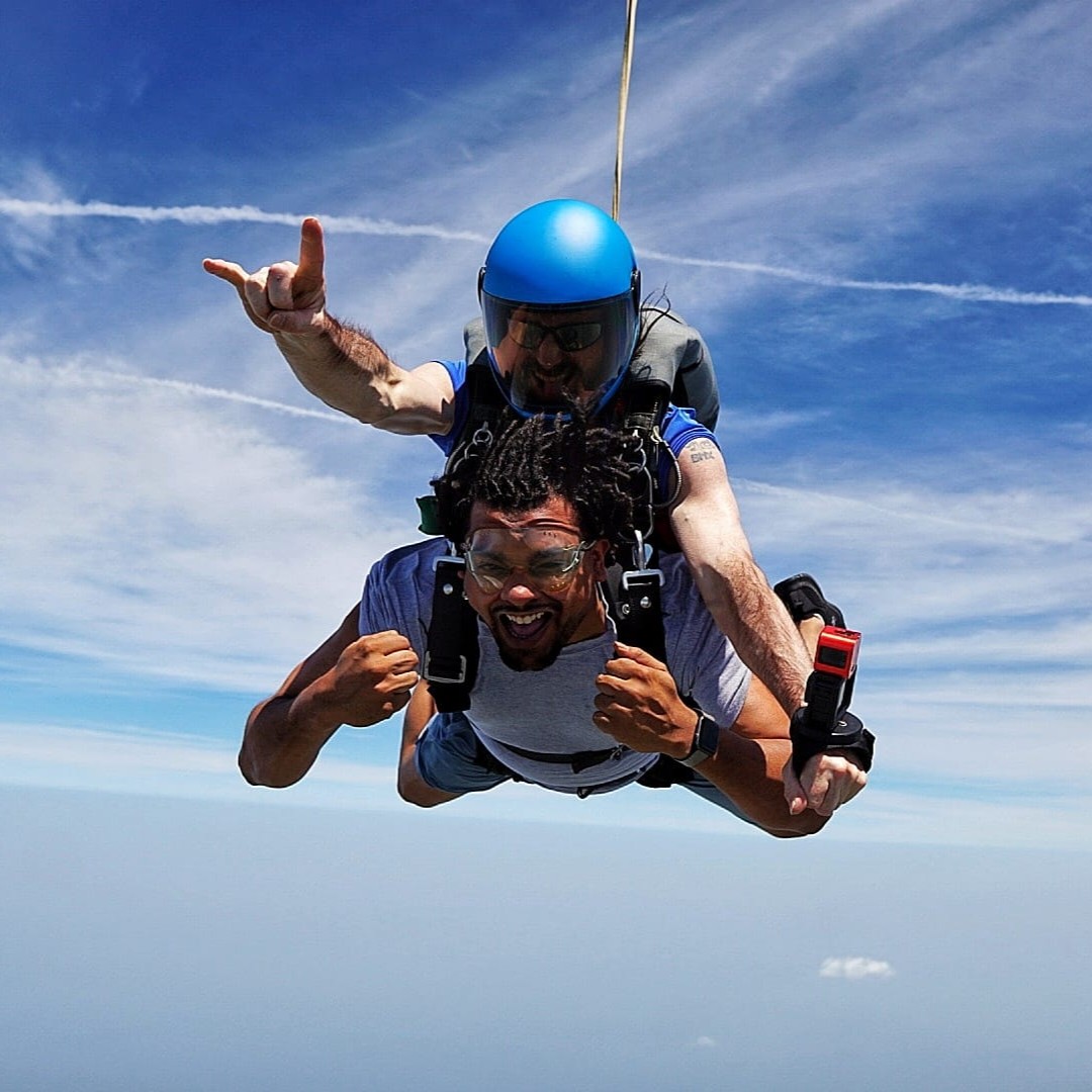 Tandem skydiving experience over Michigan City, Indiana Tandem skydiving experience over Michigan City, Indiana